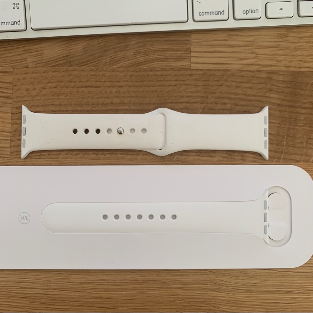 Genuine 38 mm Apple Watch Sport Band in White